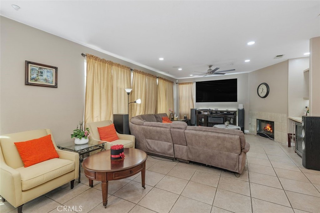 15691 Cherry Leaf Lane Property Photo 6