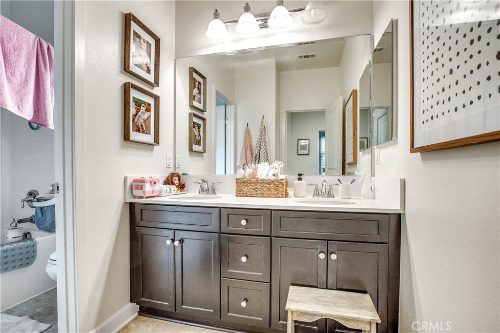 15730 Moonflower Avenue Property Photo 20