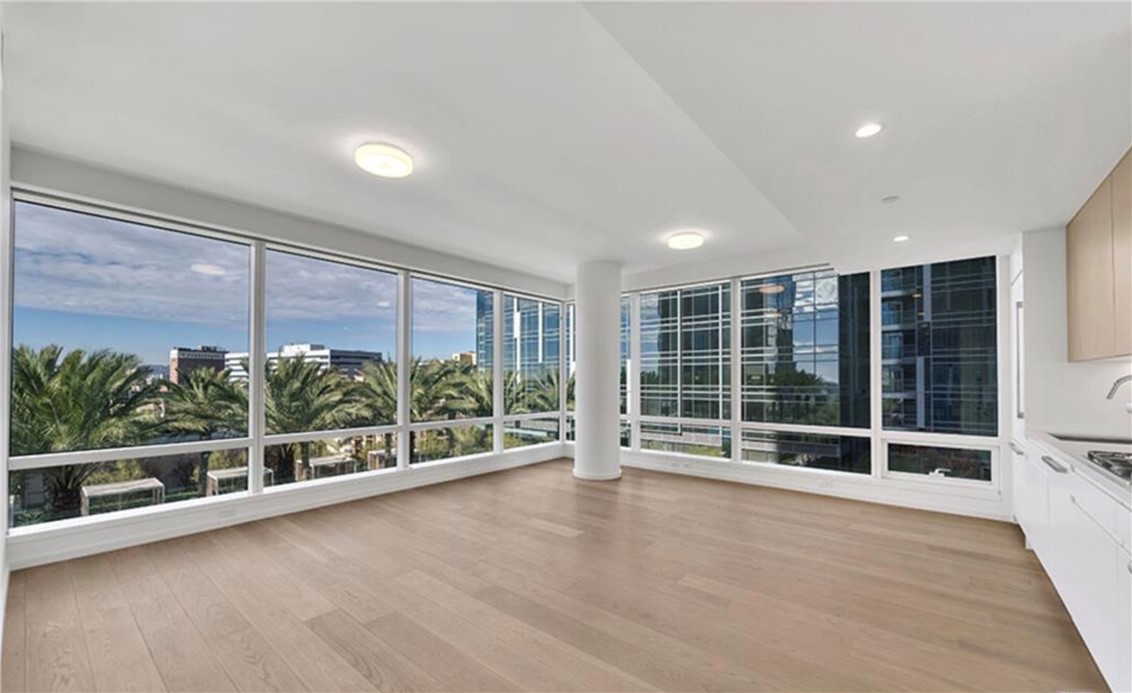 877 Francisco Street 1002 Property Photo 1