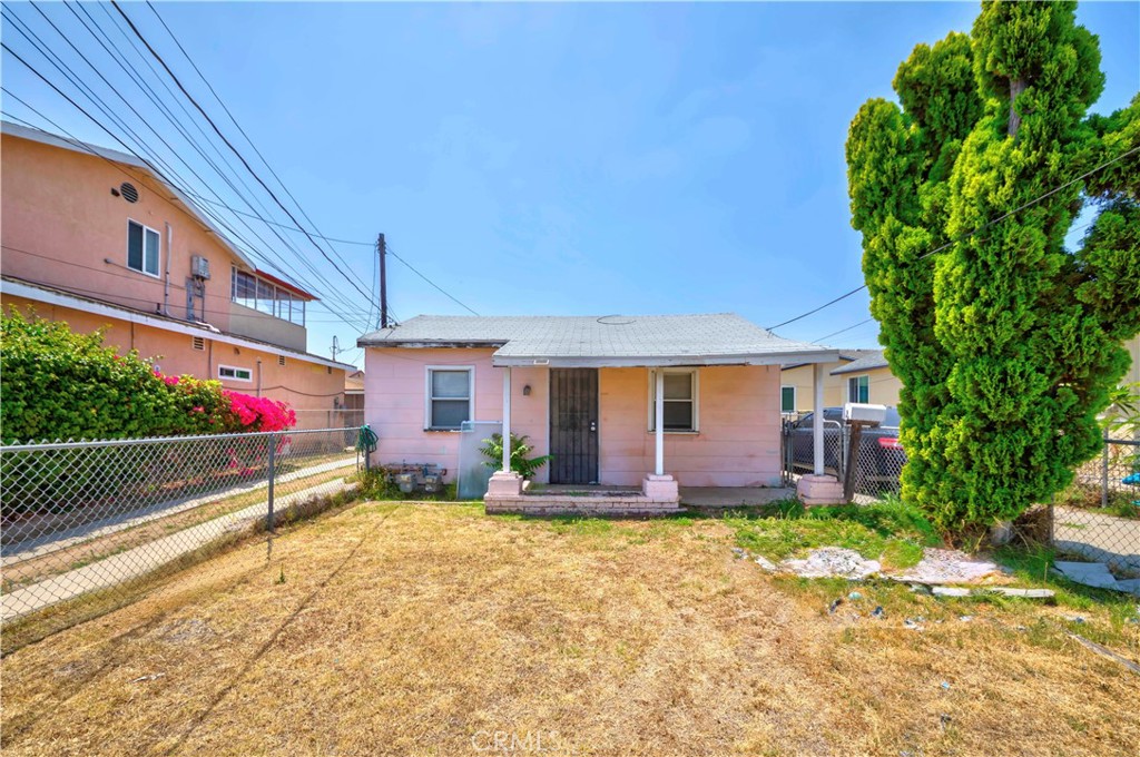 2117 Pine Street Property Photo 1