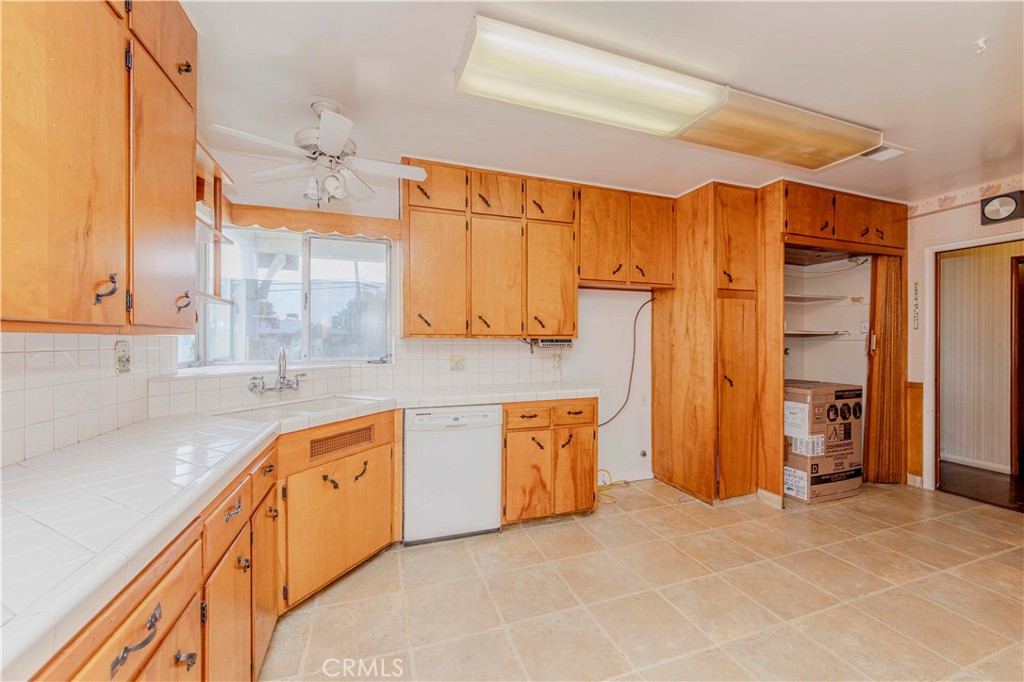 7236 Hellman Avenue Property Photo 10
