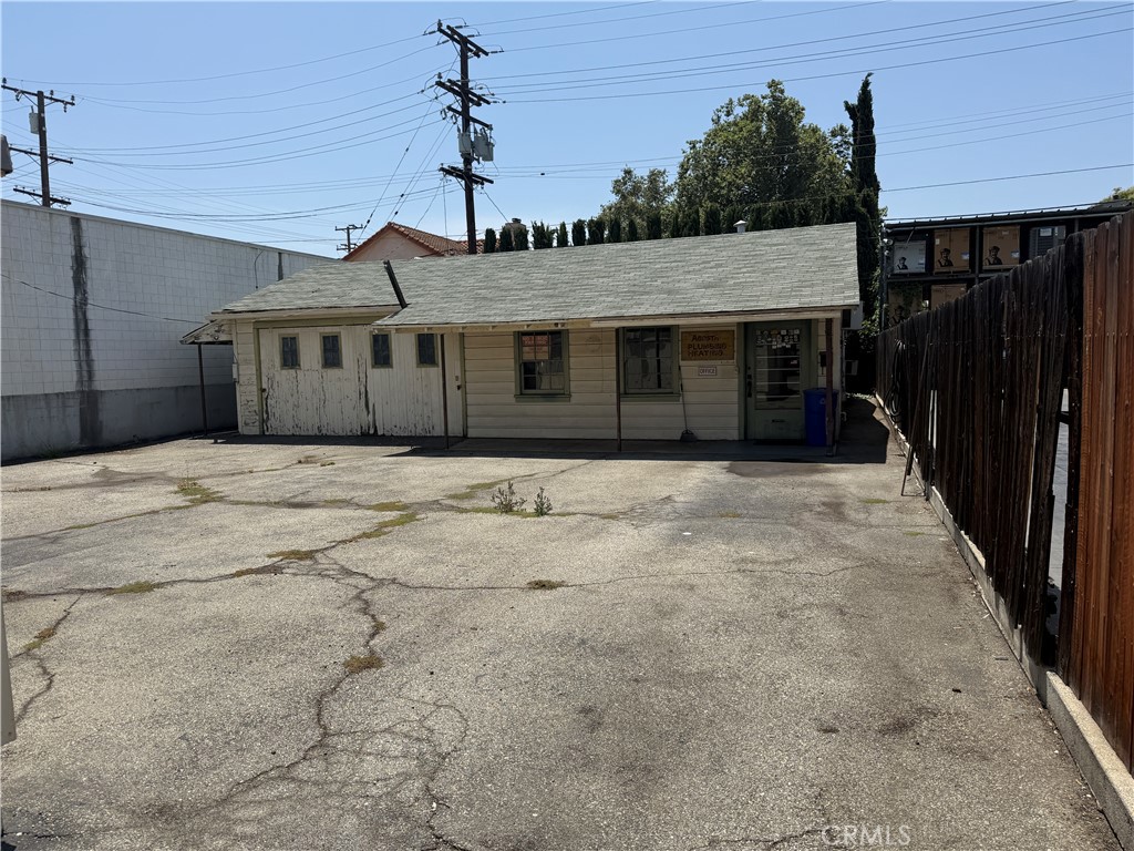 5929 Oak Avenue Property Photo 3