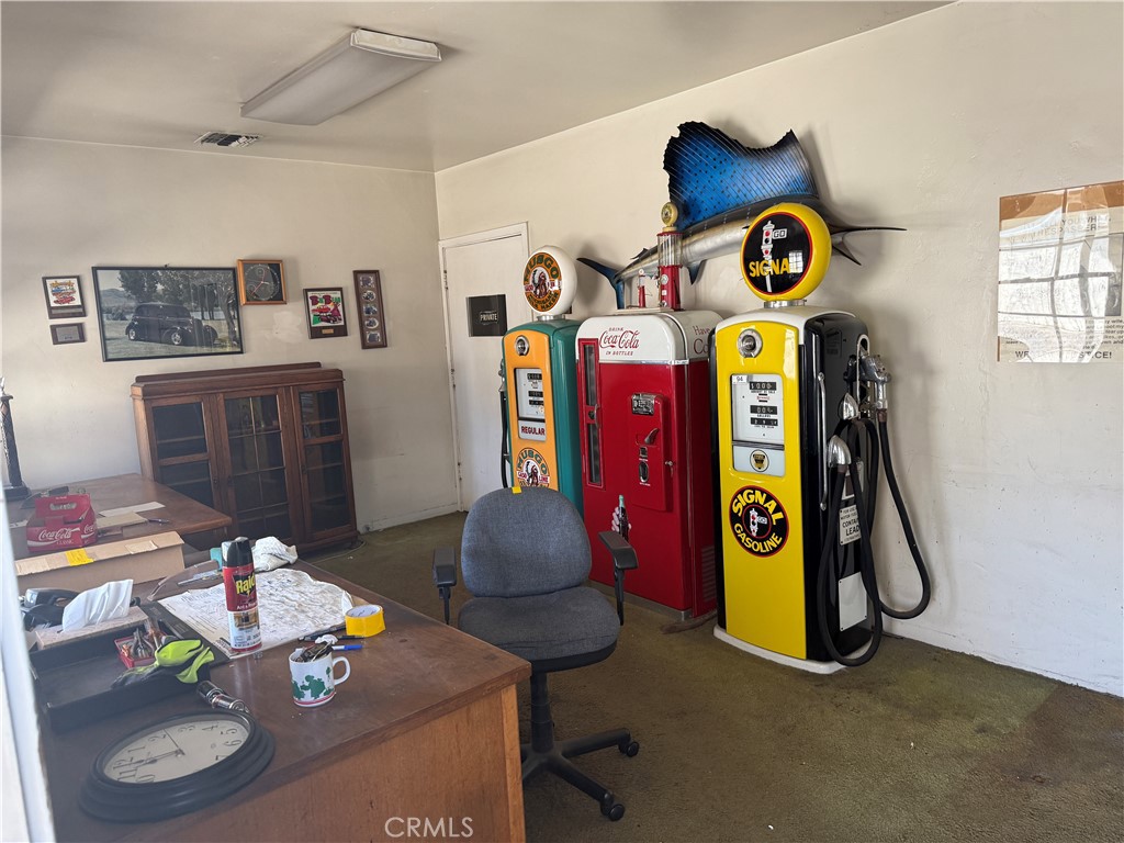 5929 Oak Avenue Property Photo 6
