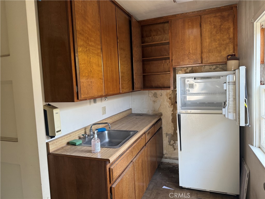 5929 Oak Avenue Property Photo 7