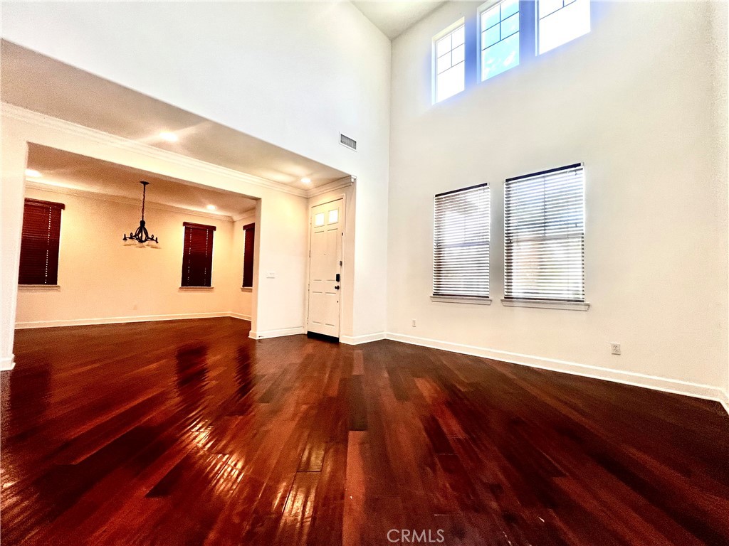 6715 Meriwether Ct Property Photo 3