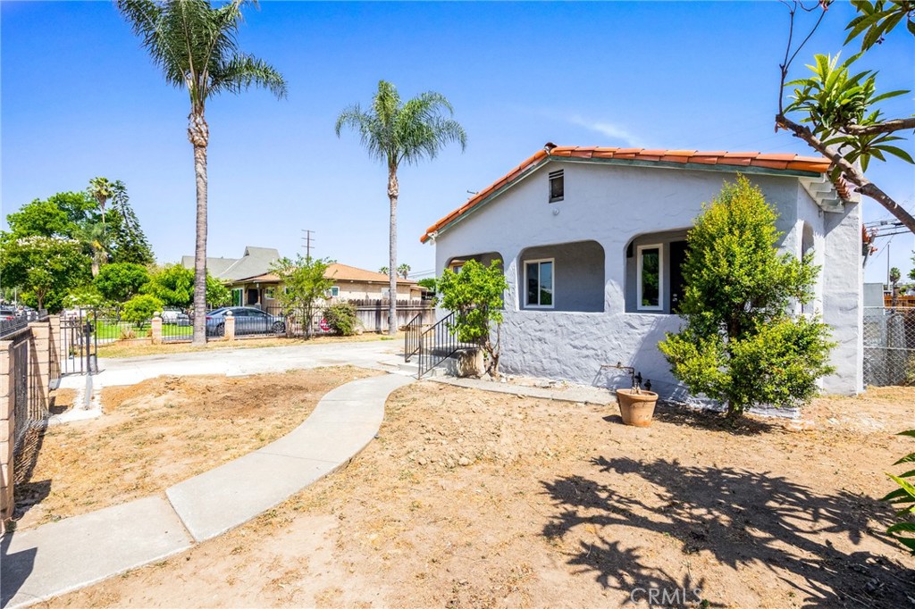 1163 W 3rd Street Property Photo 5