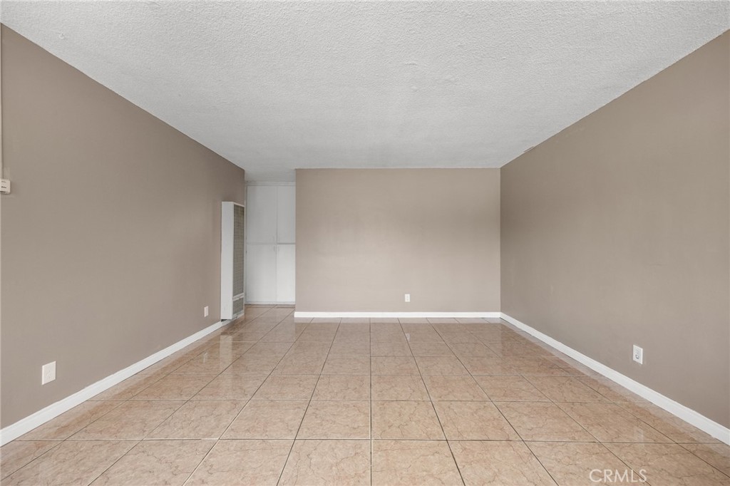 1163 W 3rd Street Property Photo 28