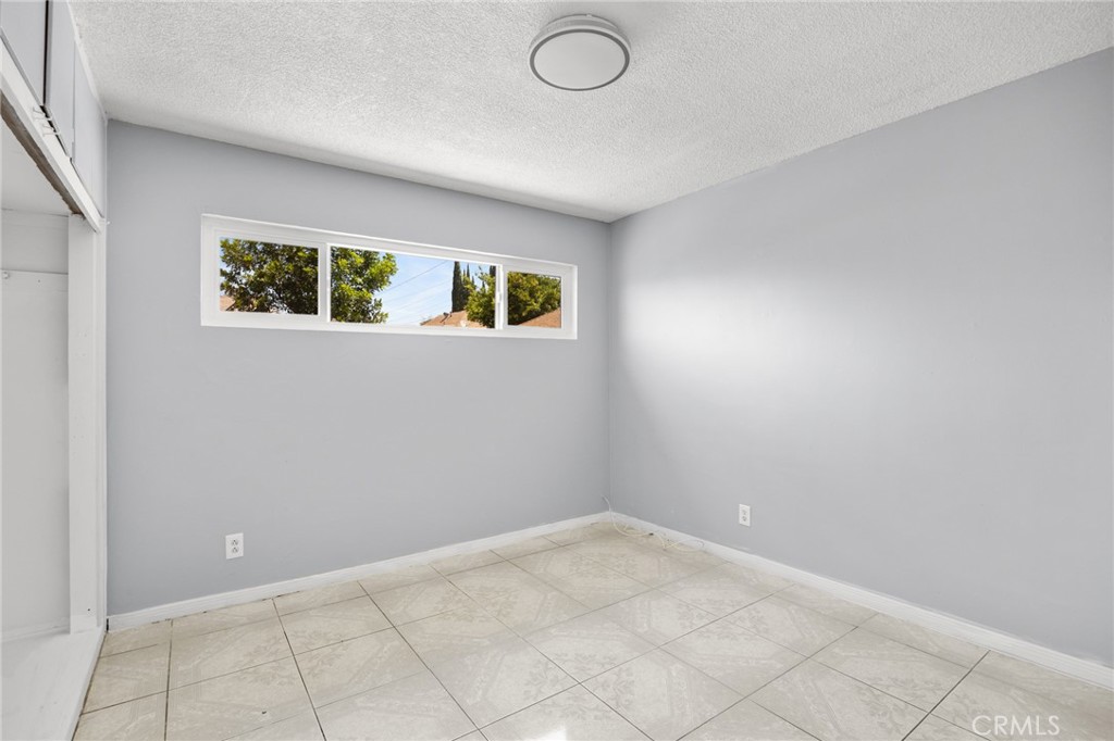 1163 W 3rd Street Property Photo 40