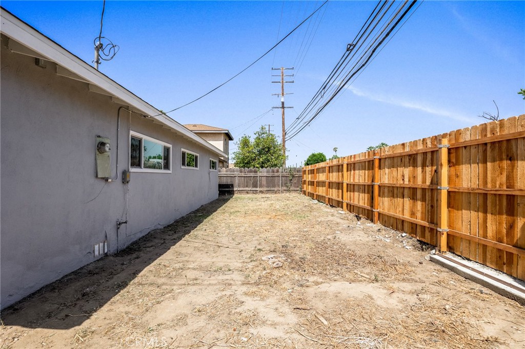 1163 W 3rd Street Property Photo 47
