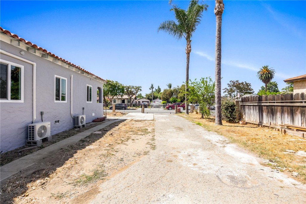 1163 W 3rd Street Property Photo 48