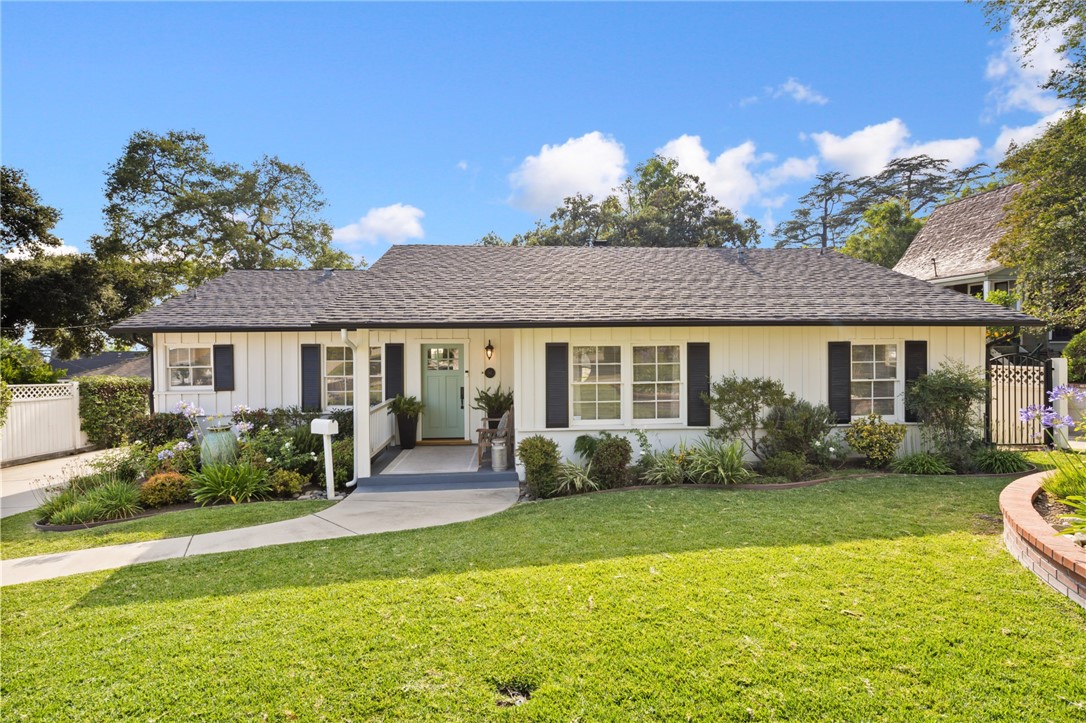 365 N Ivy Avenue Property Photo 1