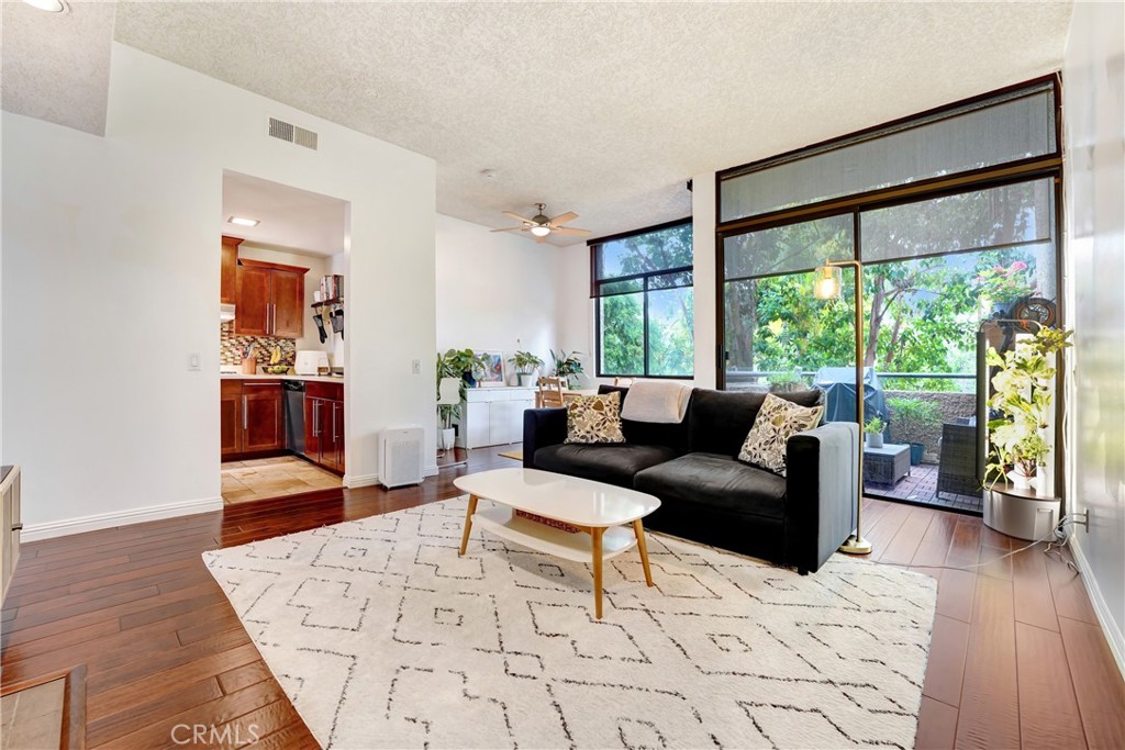 484 E California Boulevard 44 Property Photo 1