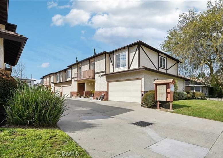 1511 S Mayflower Avenue A Property Photo 1