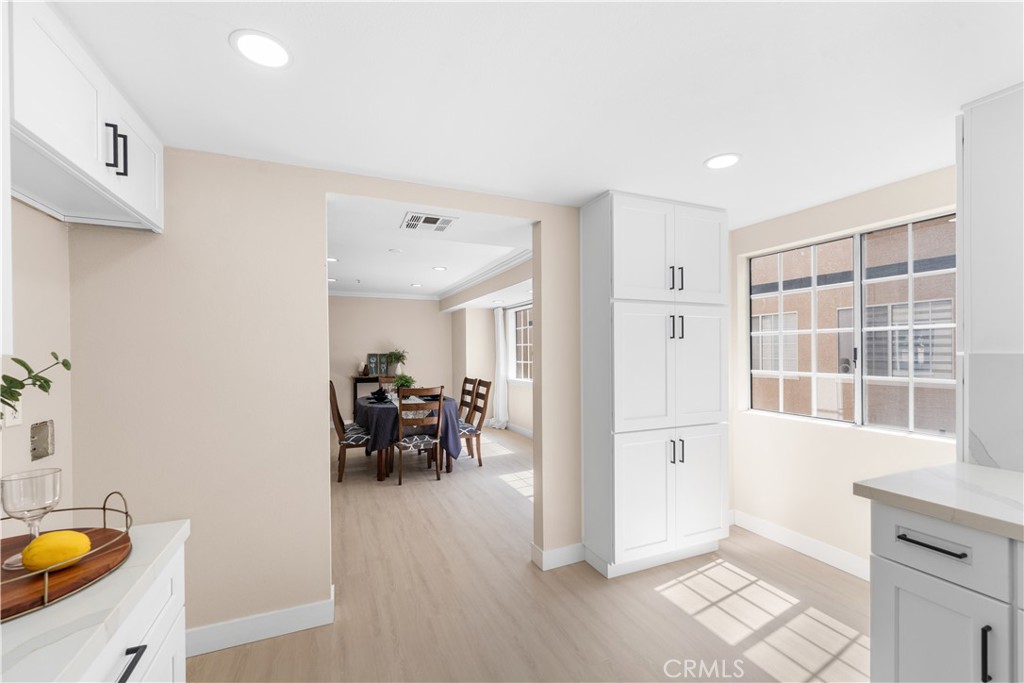 150 Diamond Street B Property Photo 10