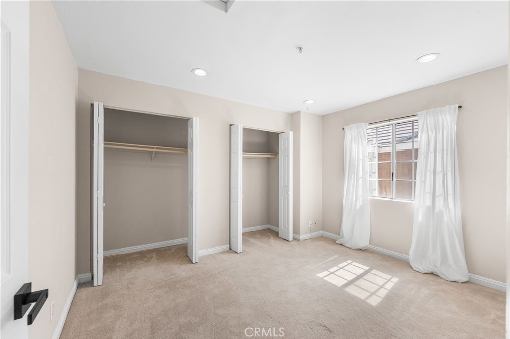 150 Diamond Street B Property Photo 17