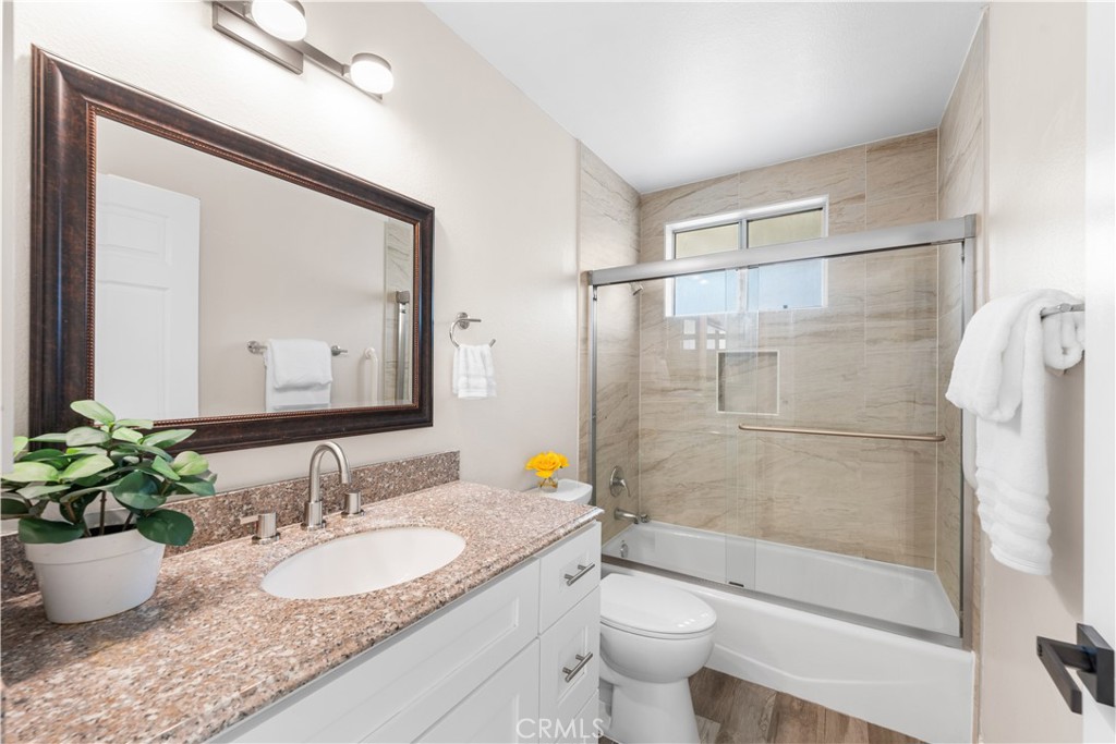 150 Diamond Street B Property Photo 21