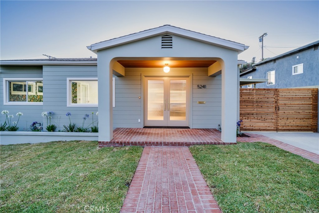 5241 Sumner Avenue Property Photo 1