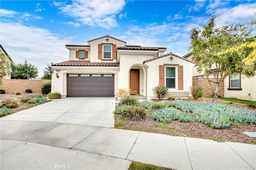 4619 S Reflection Lane Property Photo 1