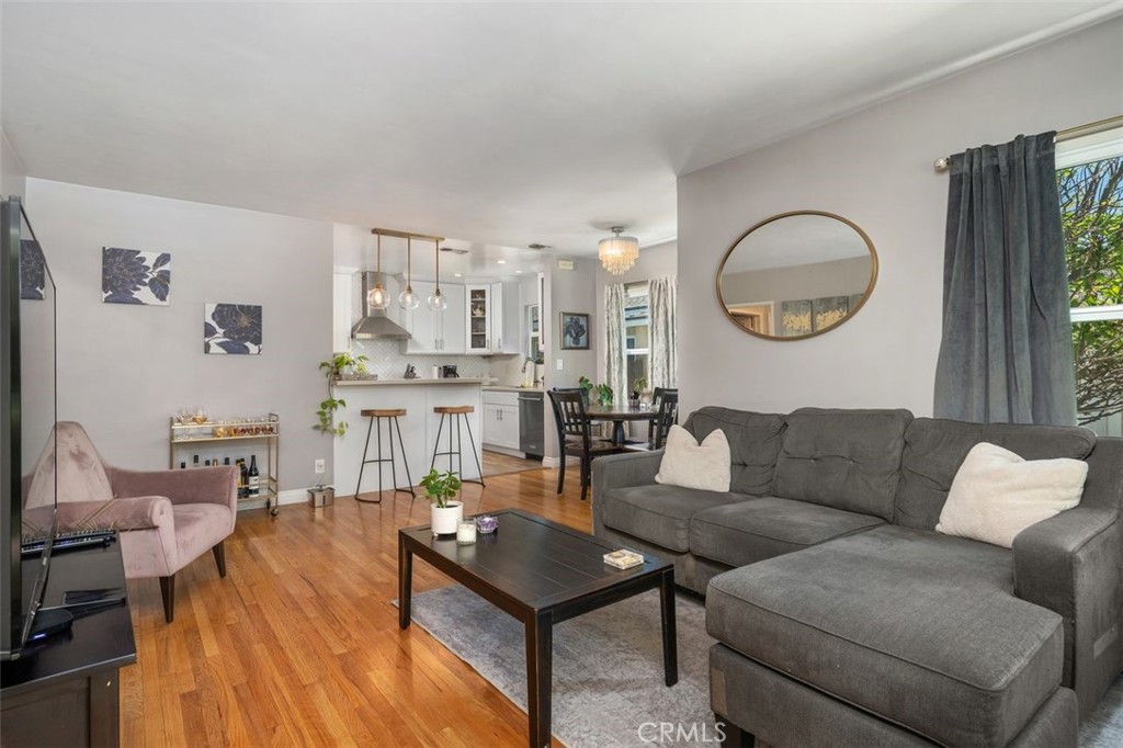 1434 N Rose Street Property Photo 8