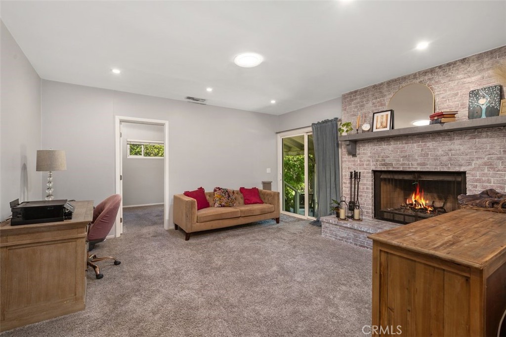 1434 N Rose Street Property Photo 18