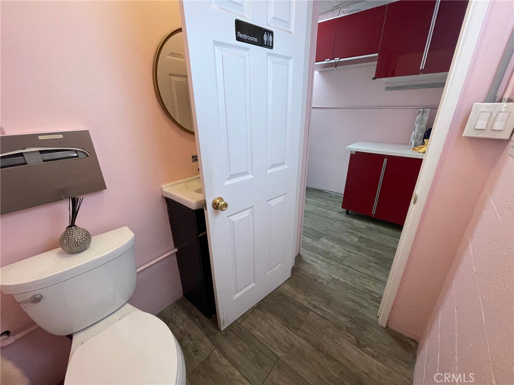 1432 S Baldwin Avenue Property Photo 14