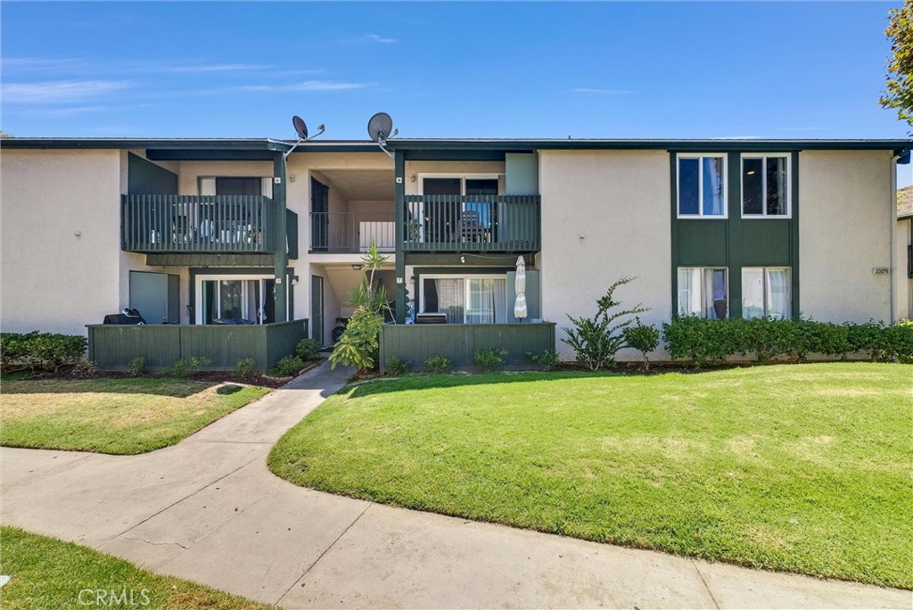 23276 Orange Avenue 8 Property Photo 1