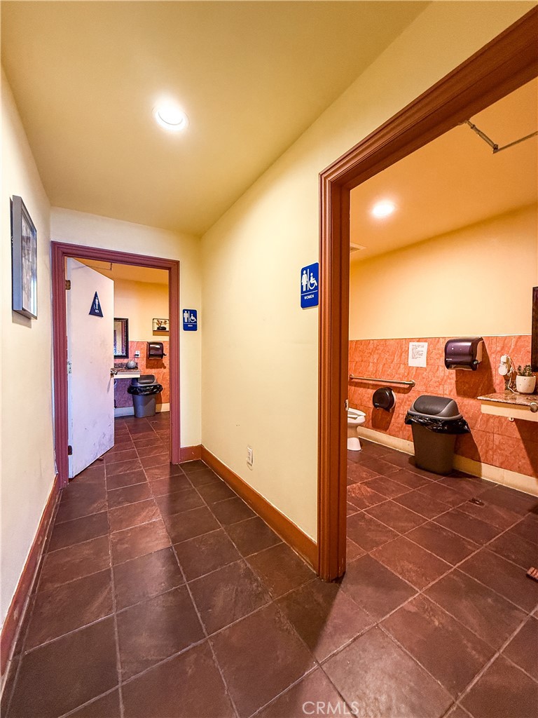 8921 Valley Boulevard Property Photo 19