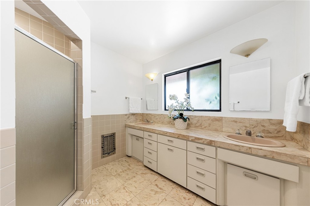 6 Woodland Lane Property Photo 25