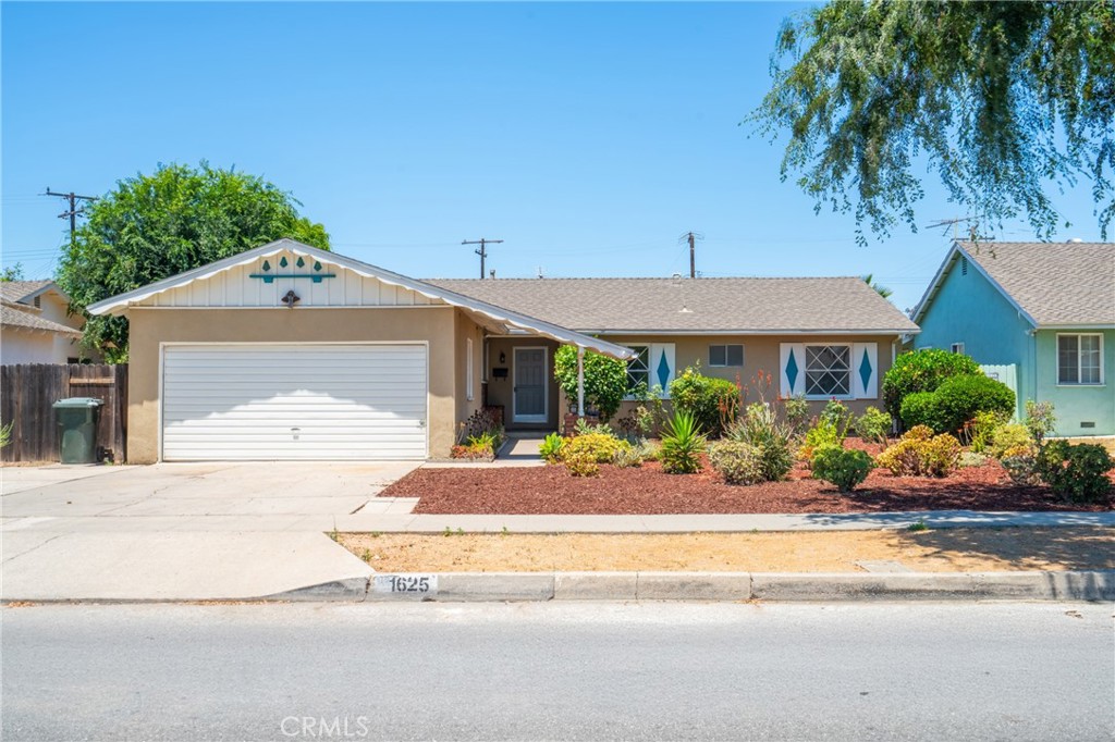 1625 Victoria Drive Property Photo 1