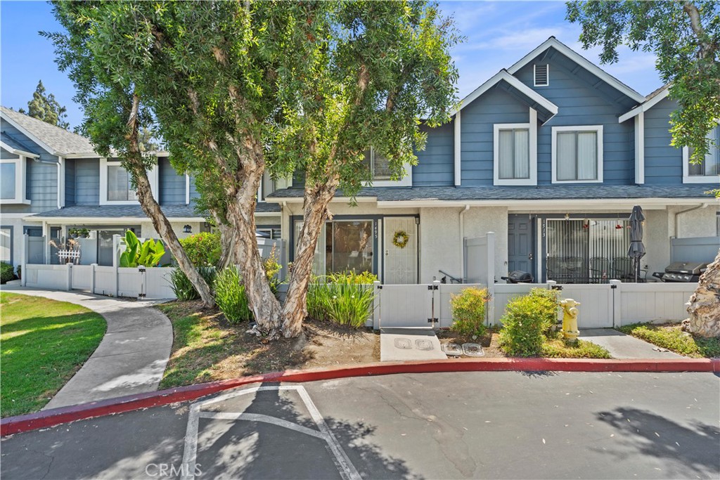 1495 Mccabe Way Property Photo 1