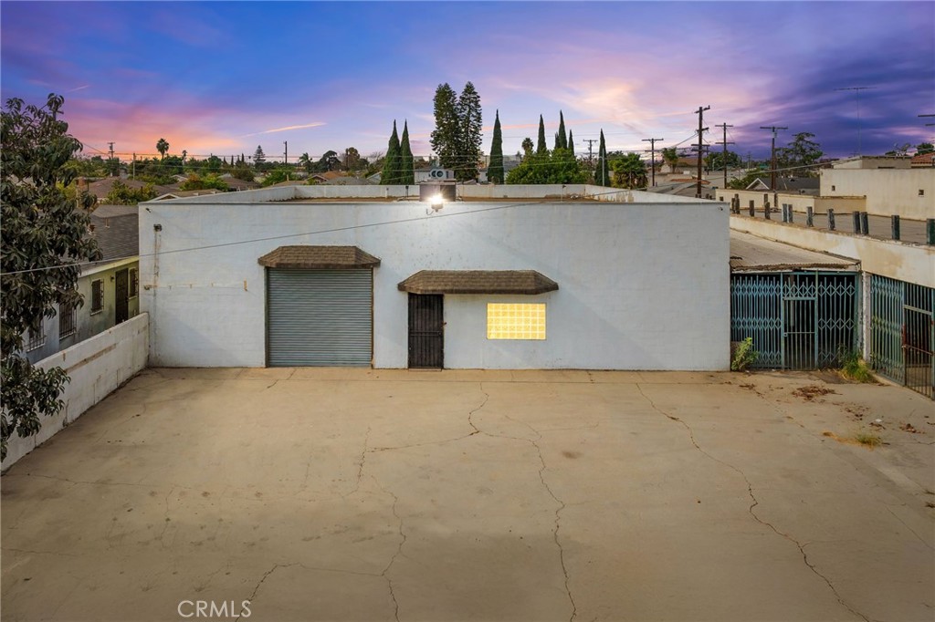 915 N Willowbrook Avenue Property Photo 1