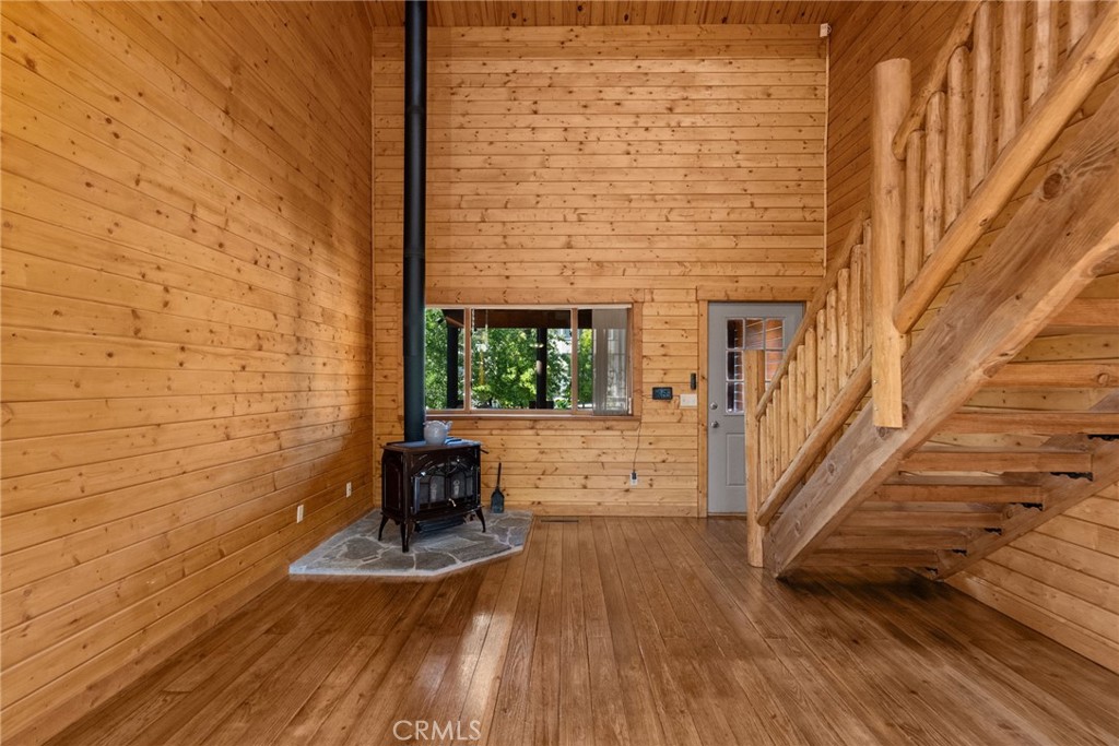 1242 Alpinview Drive Property Photo 11