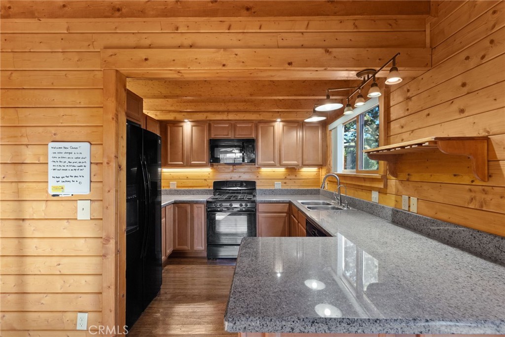 1242 Alpinview Drive Property Photo 18