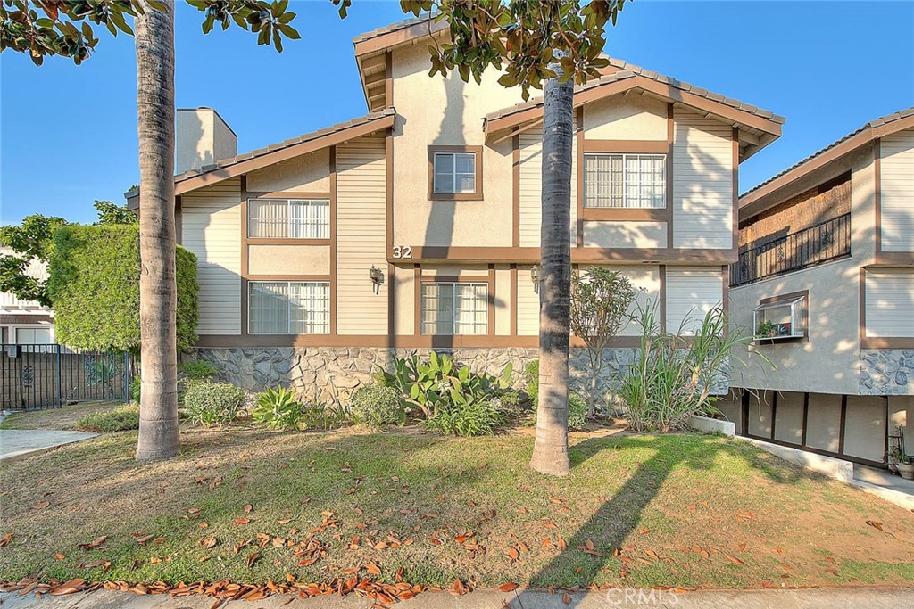 32 N Almansor Street D Property Photo 1