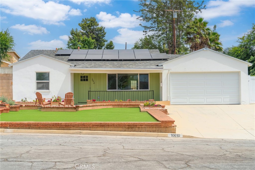 10610 Ruoff Avenue Property Photo 1