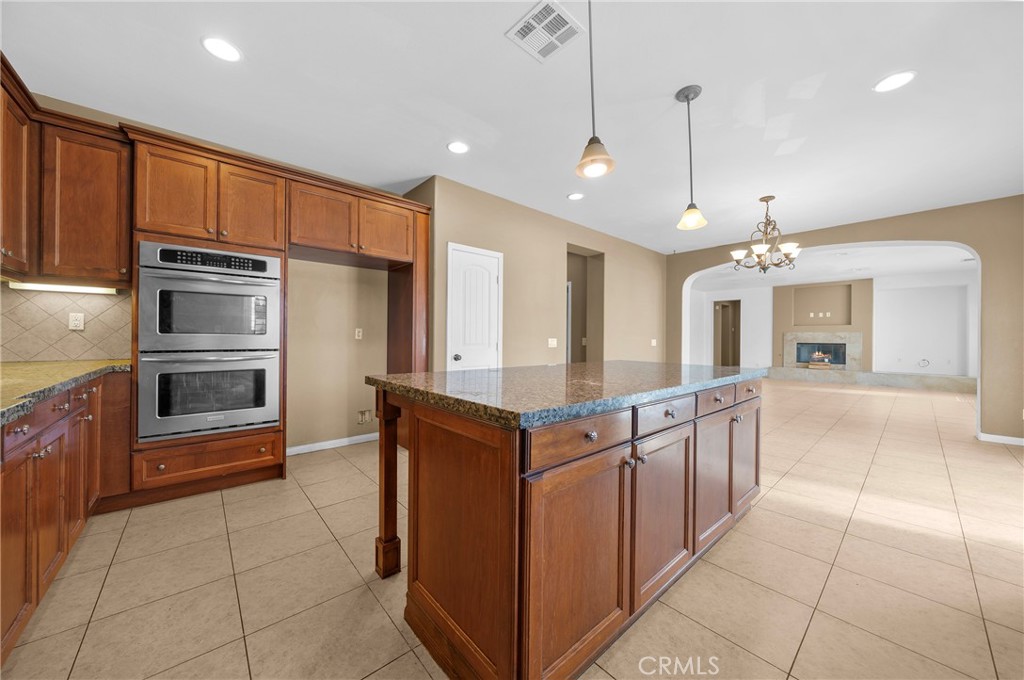 6738 Serrano Avenue Property Photo 19