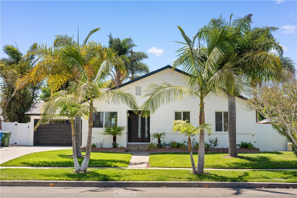 21011 La Salle Avenue Property Photo 1