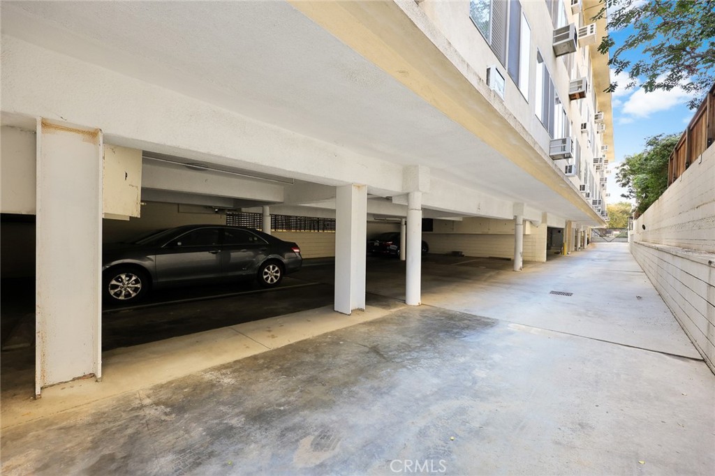 160 S Michigan Avenue Property Photo 15