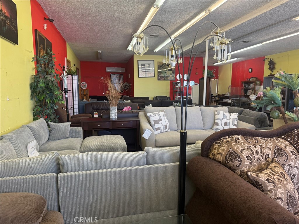 15430 Francisquito Avenue Property Photo 8