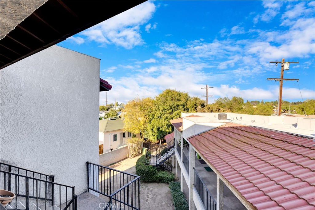 2121 El Paseo Property Photo 10