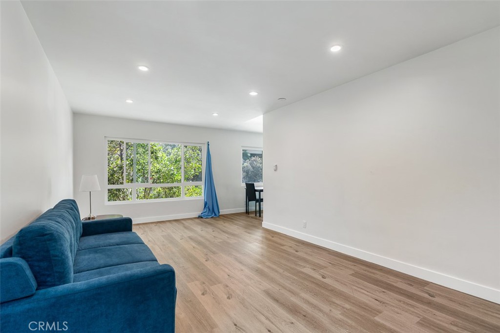 259 N Euclid Avenue Property Photo 11