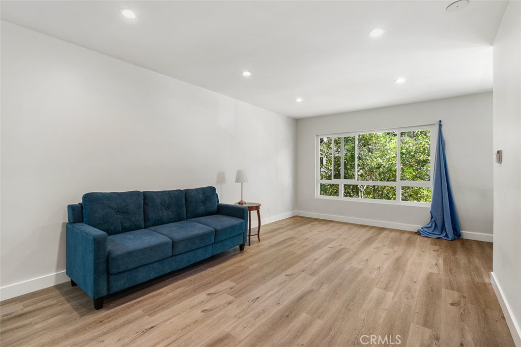 259 N Euclid Avenue Property Photo 12