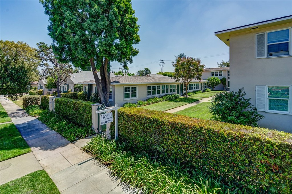 1513 1517 Huntington Drive Property Photo 5