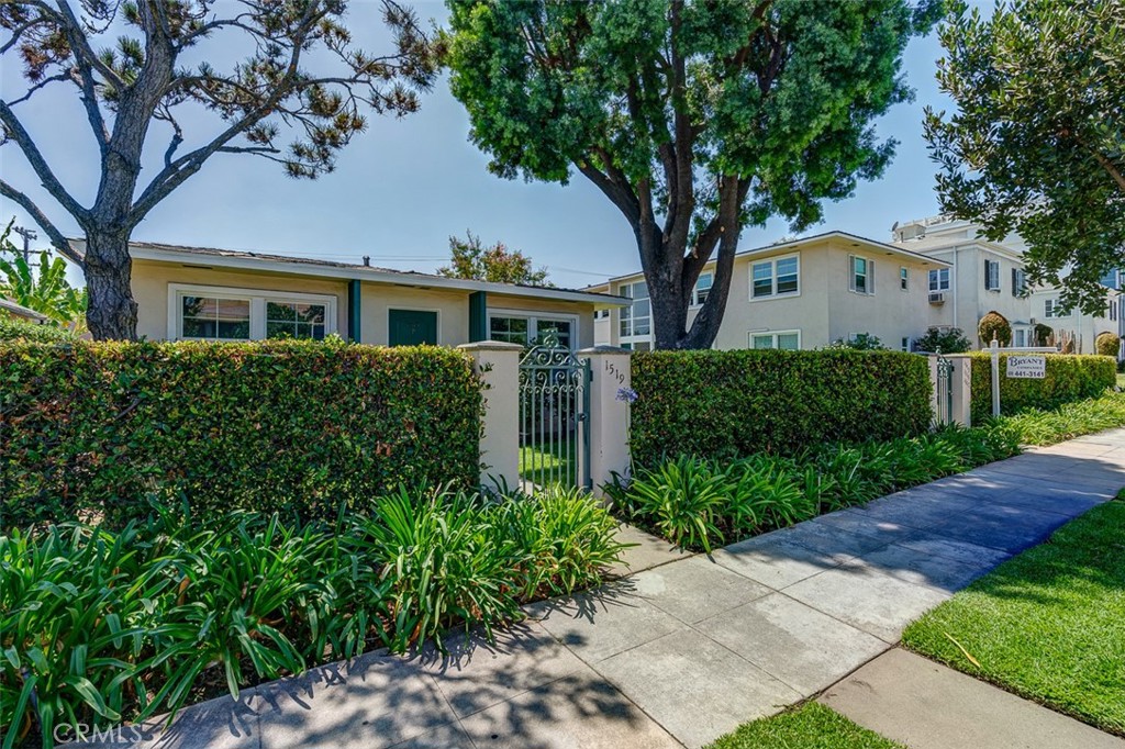 1513 1517 Huntington Drive Property Photo 10