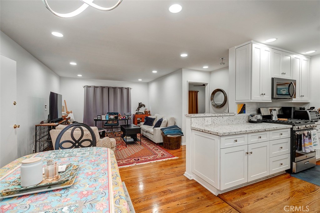 1513 1517 Huntington Drive Property Photo 14