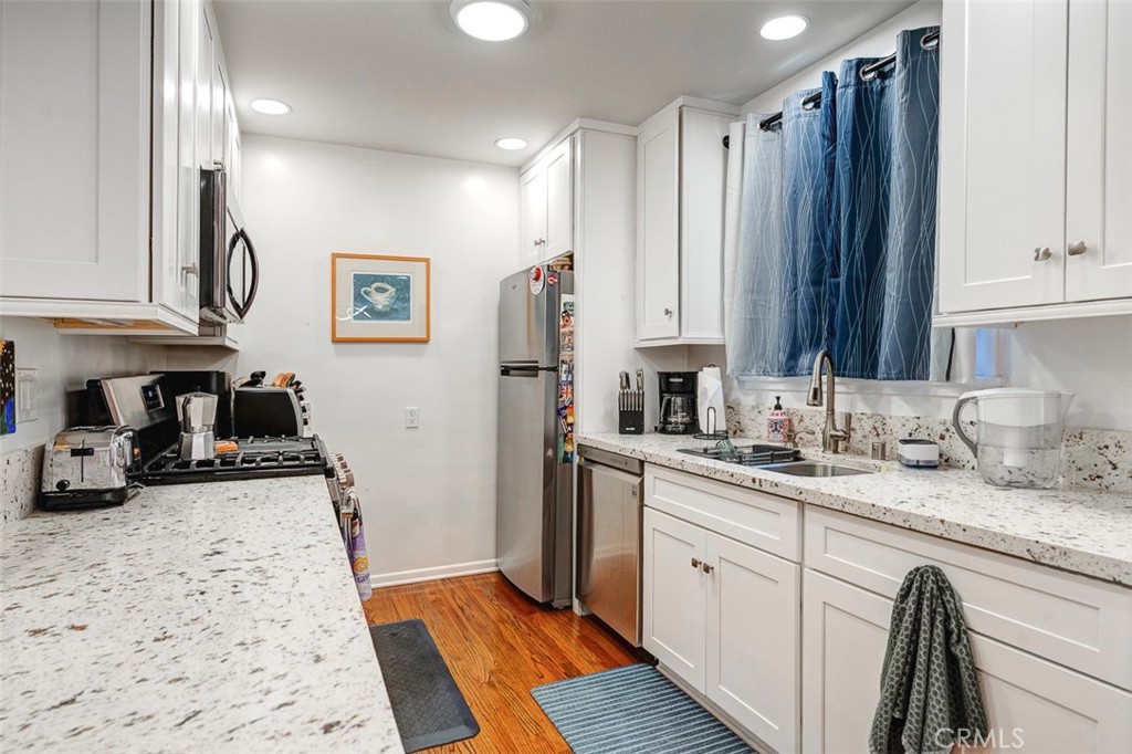 1513 1517 Huntington Drive Property Photo 17