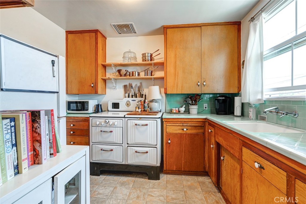 1513 1517 Huntington Drive Property Photo 25