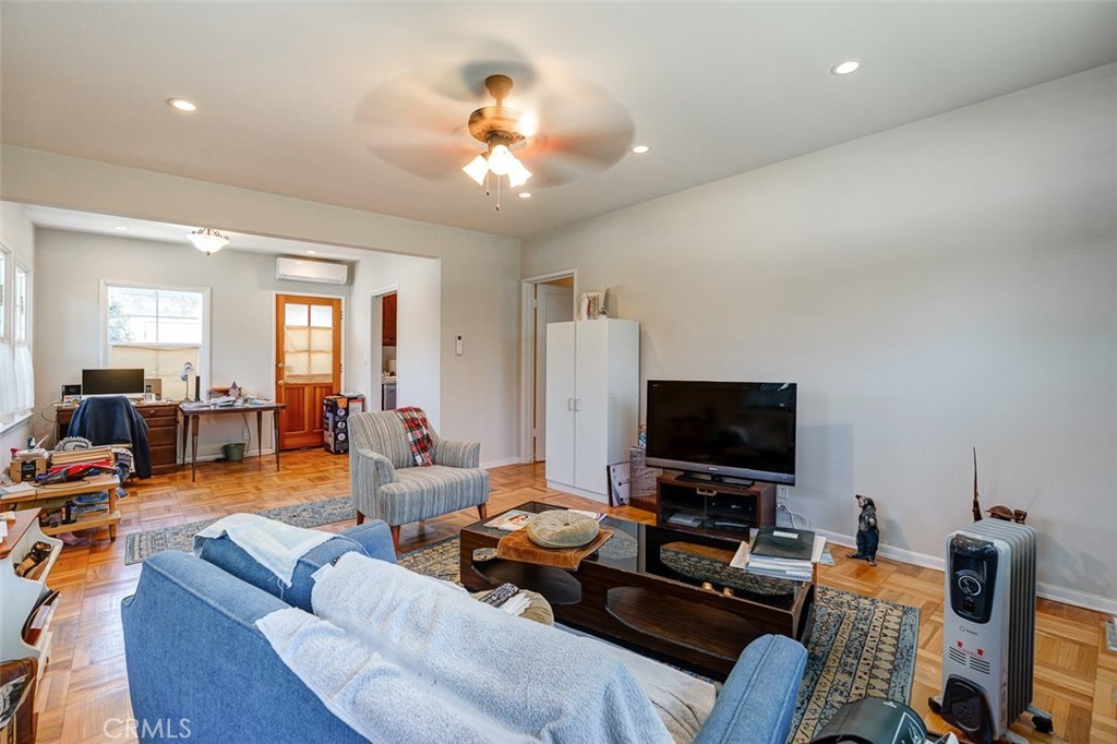 1513 1517 Huntington Drive Property Photo 33