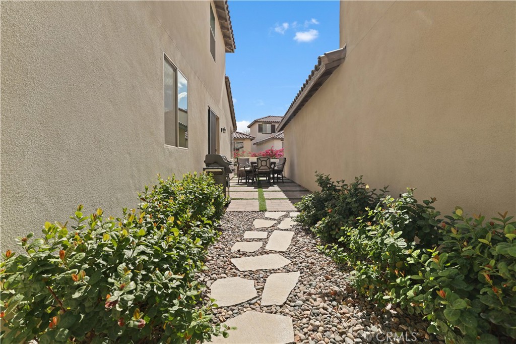 80138 Whisper Rock Way Property Photo 6
