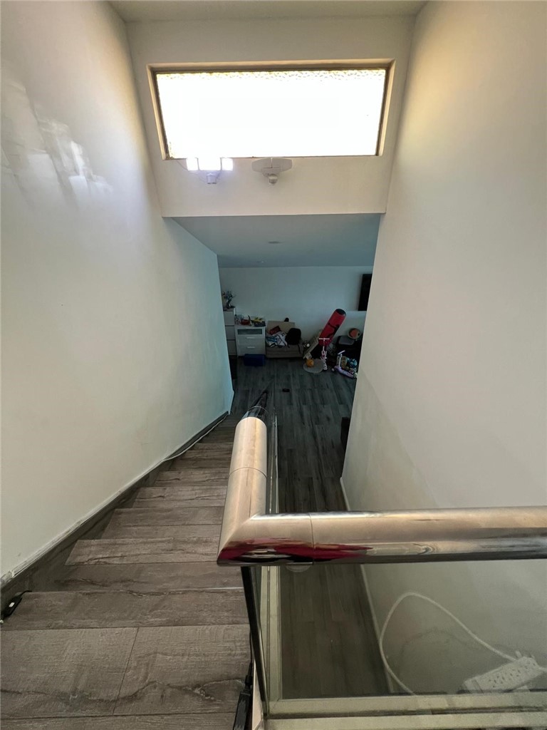 1323 W Lincoln Ave Property Photo 11